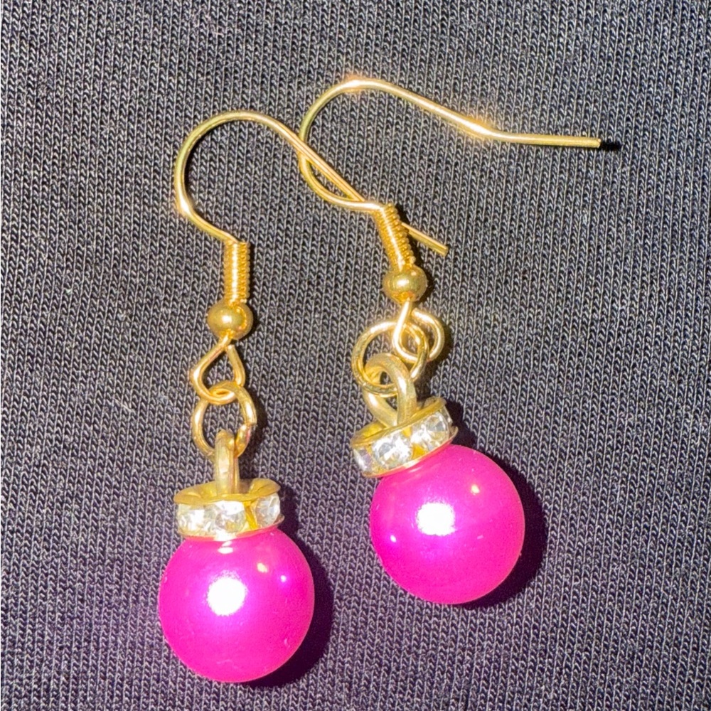 🌹 Elegant Pink and Gold Drop Earrings